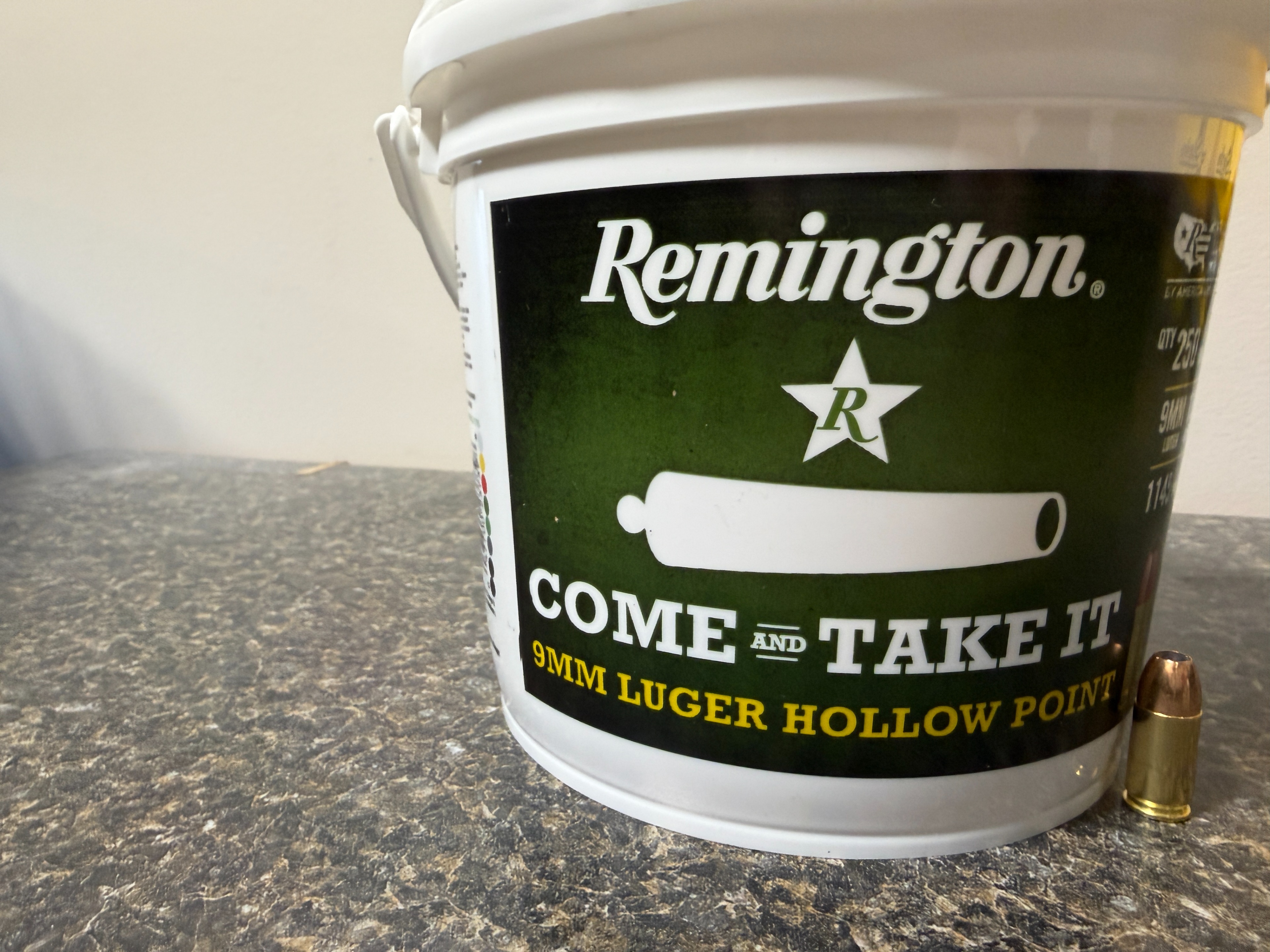 REMINGTON 9MM LUGER 115GR HOLLOW POINT BRASS CASED 250RDS BUCKET - Image 1